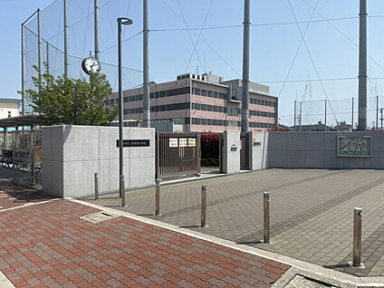 守口市立寺方南小学校 987m