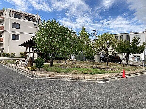 海運双子池公園(約181m)