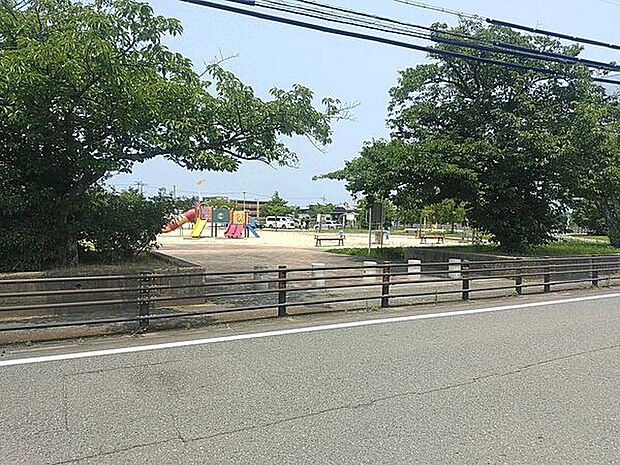 阿恵大池公園（約498m）