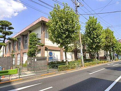 足立区立千寿小学校 777m