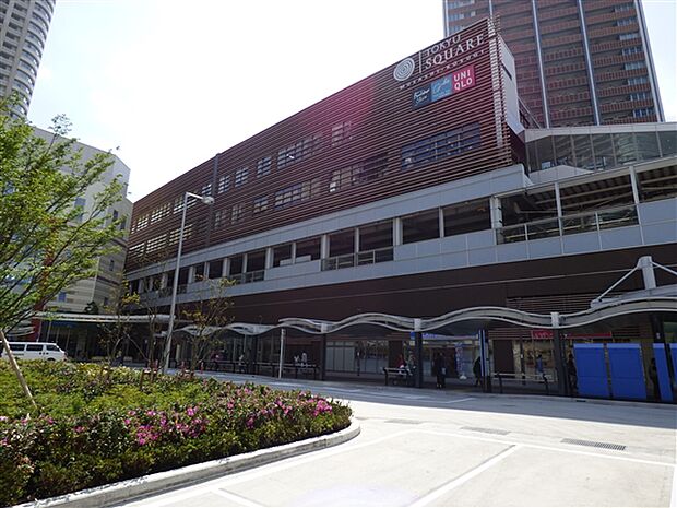 武蔵小杉東急スクエア（約737m）