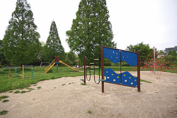 戸笠公園(約307m)