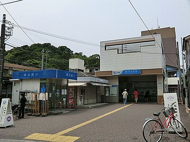 小田急江ノ島線「藤沢本町」駅（約640m）