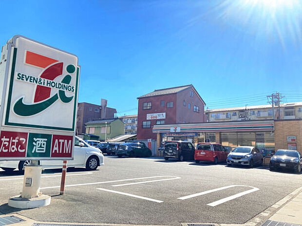 セブンイレブン名古屋畑江通8丁目店（約687m）