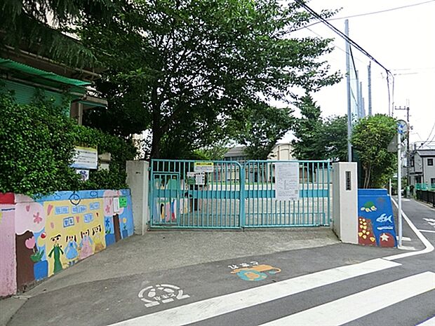 杉並区立東田小学校(約172m)