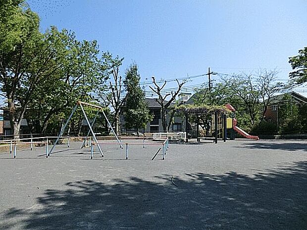 港南台宮田公園（約1,300m）