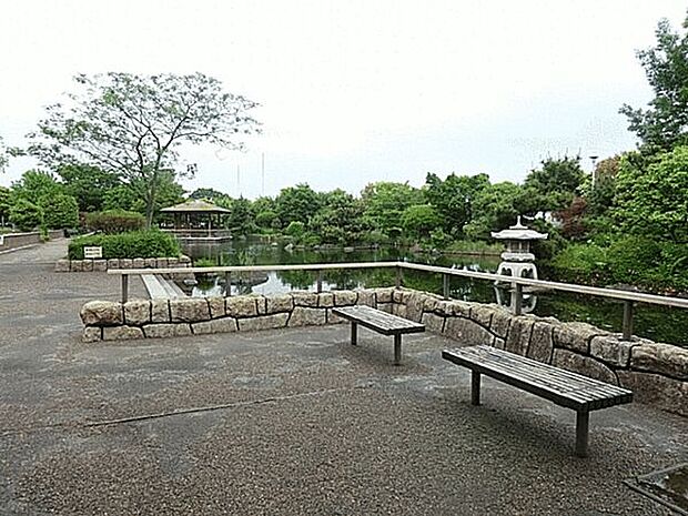 小菅東スポーツ公園（約1,094m）