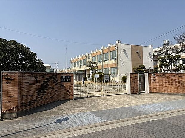 名古屋市立諏訪小学校（約301m）