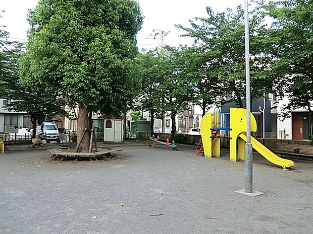 川口市立仲町中学校（約514m）