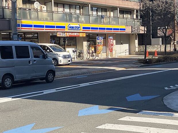 ミニストップ篠崎町1丁目店（約844m）