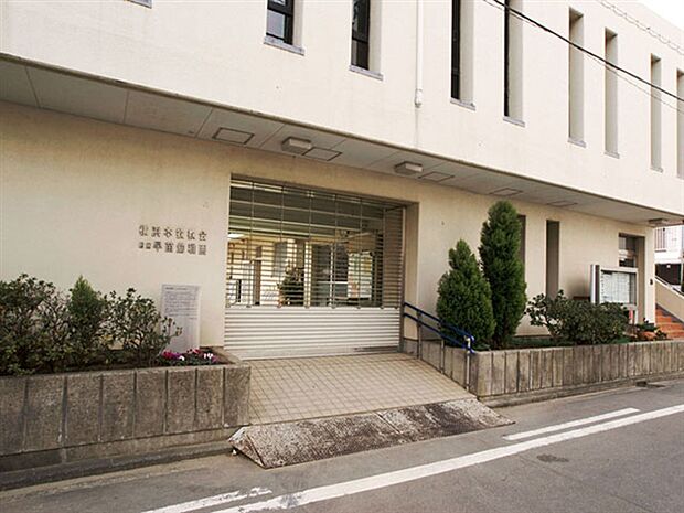 早苗幼稚園（約246m）