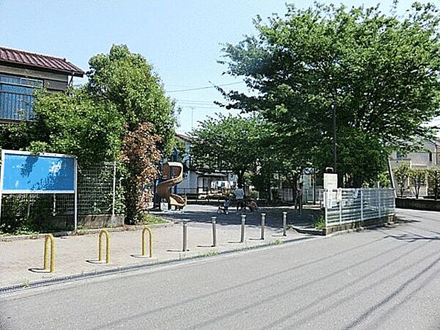 菅なかよし公園(約1,348m)