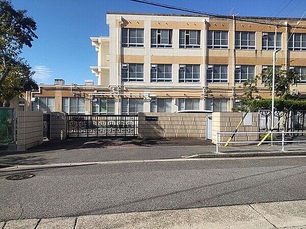 名古屋市立千成小学校（約814m）