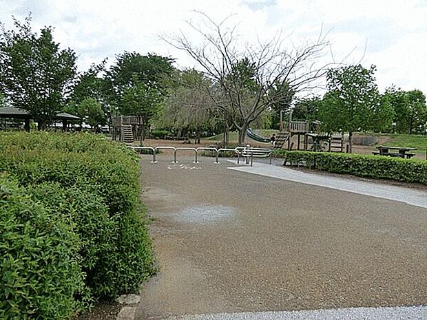 前原公園（約737m）