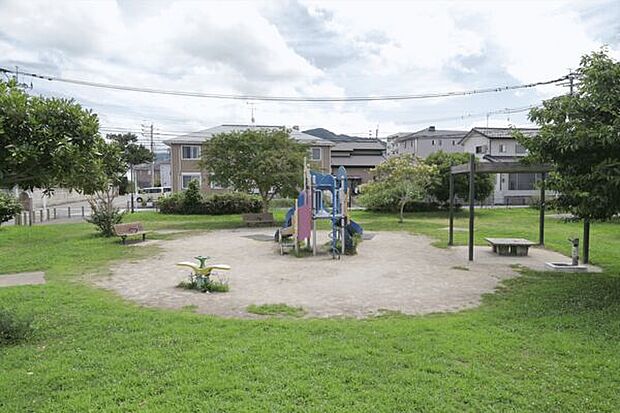 伊都6号公園（約289m）