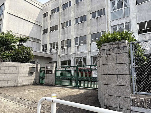 名古屋市立野並小学校(約497m)