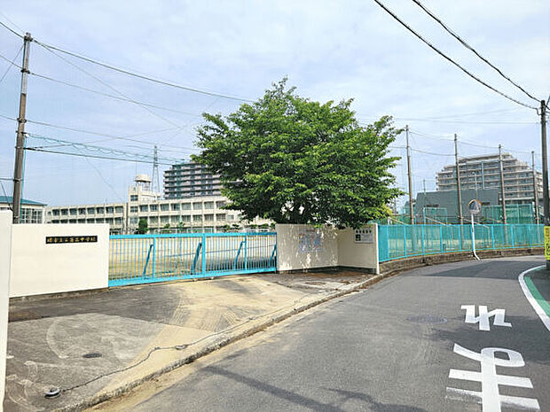堺市立五箇荘中学校（約1,718m）