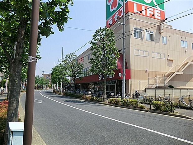 ライフ鹿骨店(約1,009m)