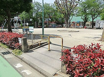 並木町南公園 58m