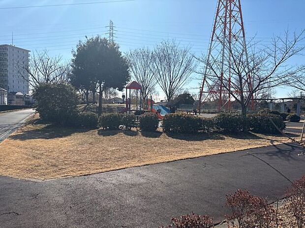 新郷東部公園（約1,165m）