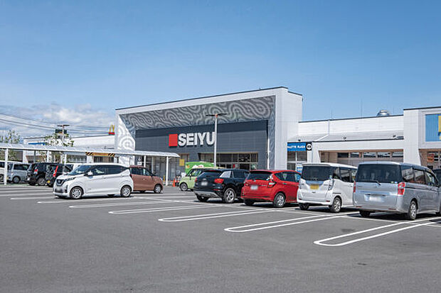 西友伊勢崎茂呂店(約1,382m)