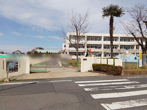 春日井市立山王小学校（約2,147m）