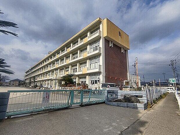 北名古屋市立師勝西小学校（約767m）