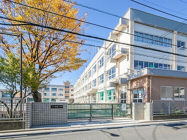 江戸川区立篠崎第二小学校（約601m）