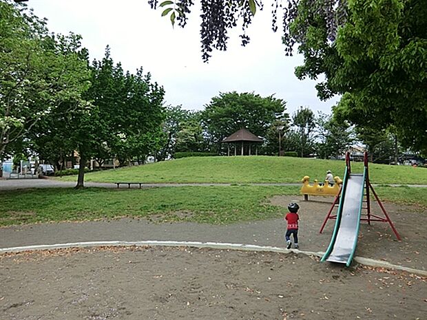 吉方公園（約1,208m）