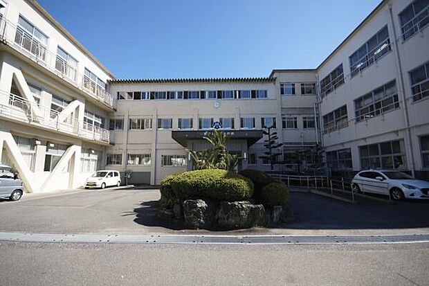 一宮市立富士小学校（約392m）