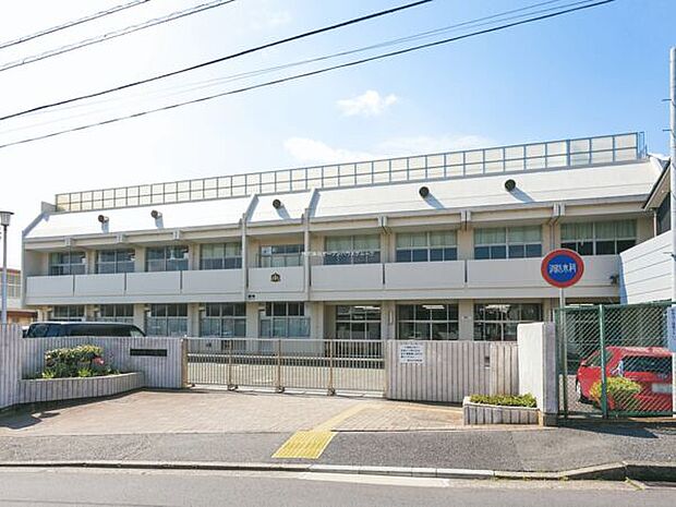 横浜市立緑が丘中学校（約1,945m）