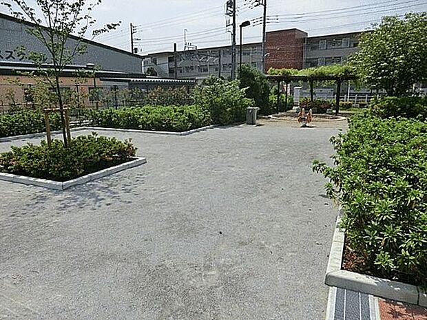 上石神井ちびっこ児童遊園（約616m）