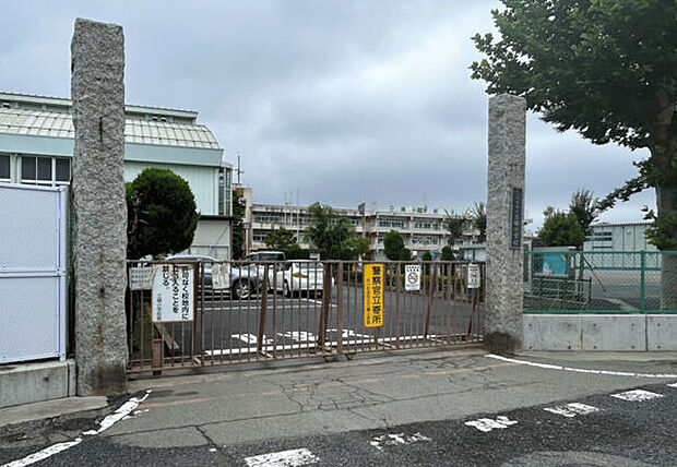 さいたま市立三橋小学校（約987m）