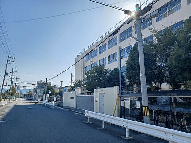 東大阪市立大蓮小学校（約1,540m）