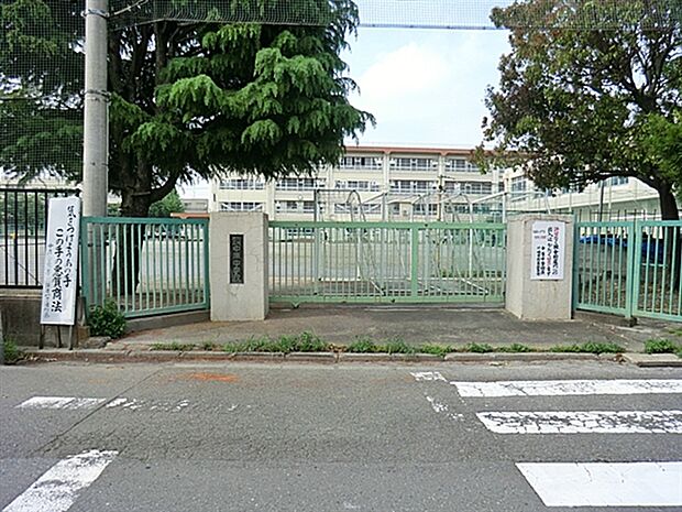 川崎市立中原中学校(約1,287m)