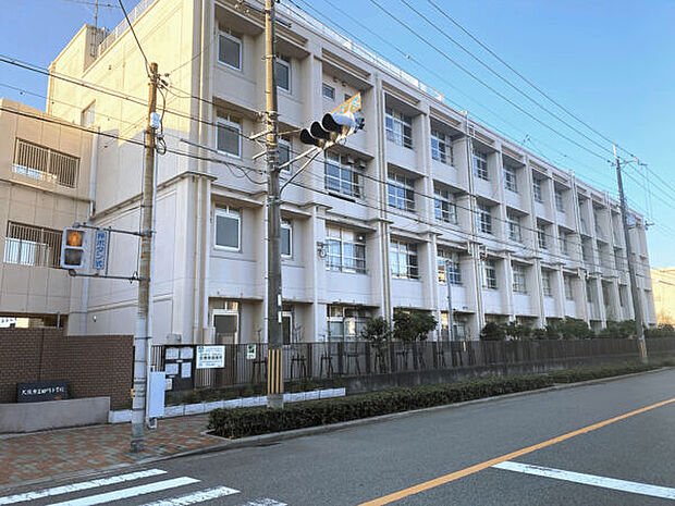 大阪市立田川小学校(約640m)