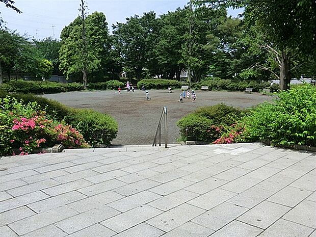 踊場公園（約1,365m）