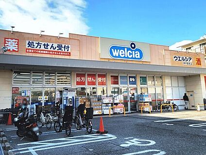 ウエルシア伊丹昆陽店 656m