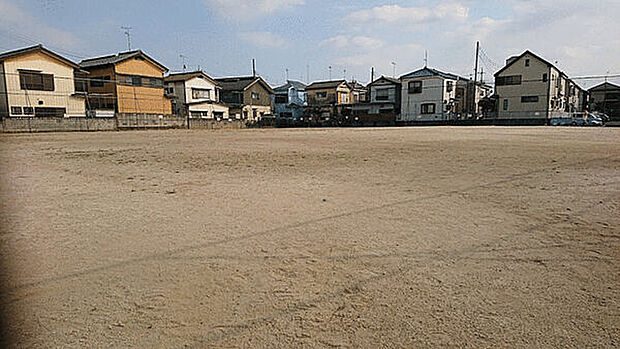 第一ふれあい公園（約701m）