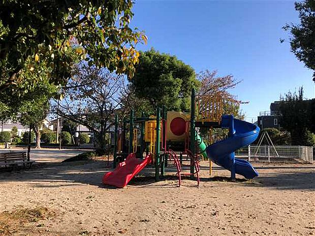 長蔵新田第2公園(約1,067m)