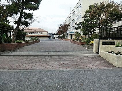 横浜市立文庫小学校 100m