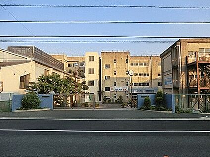 柏市立逆井中学校 1904m