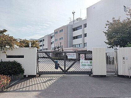 池田市立神田小学校 470m