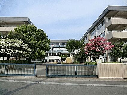新座市立第六中学校 1414m