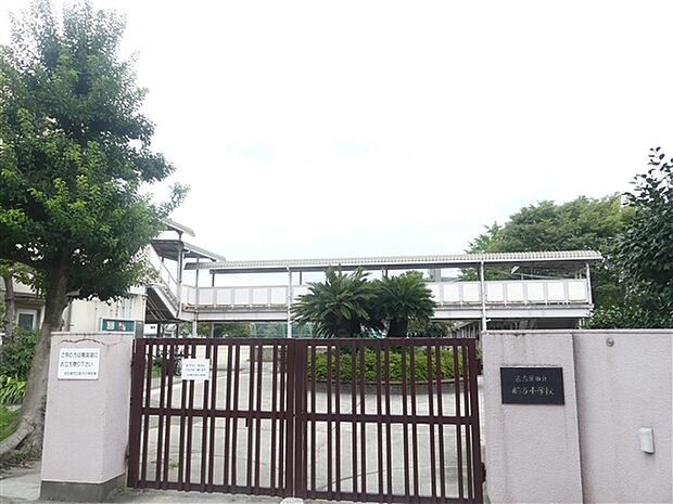 名古屋市立船方小学校(約427m)