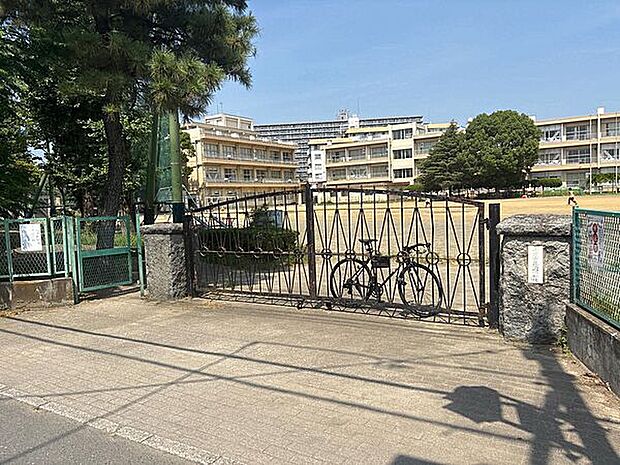 千葉市立院内小学校（約617m）