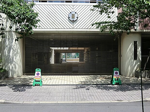 大田区立羽田小学校（約227m）