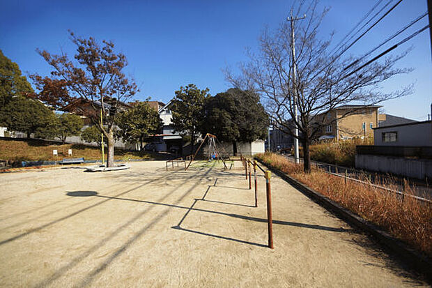 塔ノ前公園(約86m)