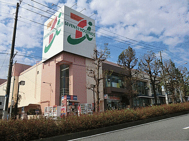 イトーヨーカドー洋光台店(約604m)