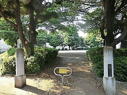 千草台第三公園 1363m